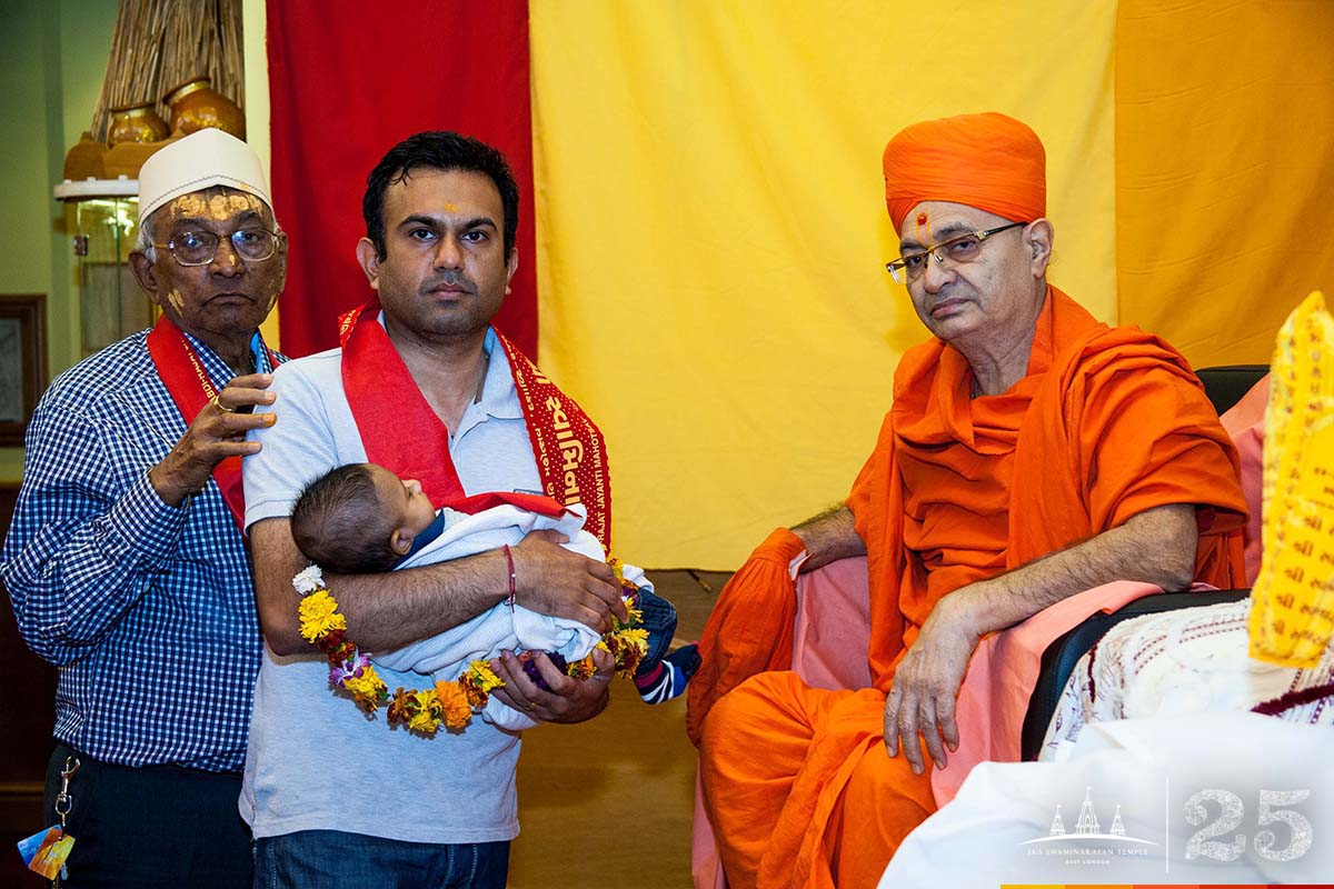 ©1987-2017 SKS Swaminarayan Temple East London